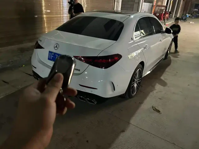 Mercedes-Benz C-Class — Фото автомобиля 5