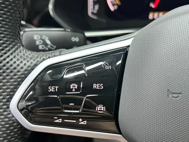 Volkswagen Passat — Фото автомобиля 14