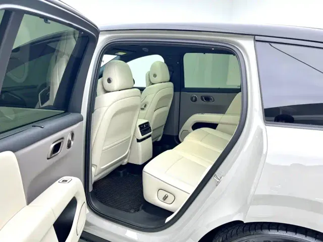 Li Auto i6 — Фото автомобиля 10