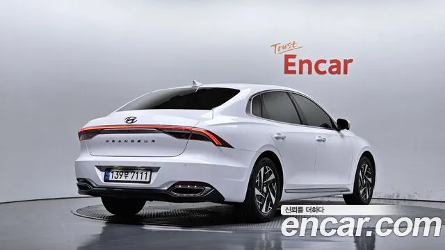 Hyundai Grandeur (New) Hybrid — Фото автомобиля 2
