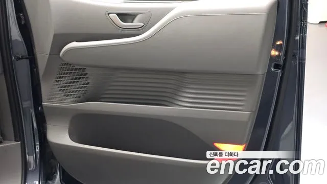 Hyundai Staria Staria 4WD Lounge 9 мест — Фото автомобиля 24