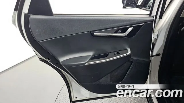 Kia EV6 — Фото автомобиля 22