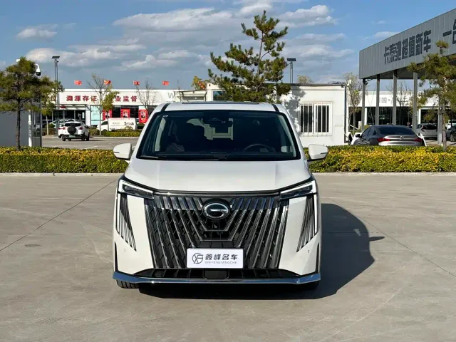 GAC Trumpchi M8 — Фото автомобиля 2