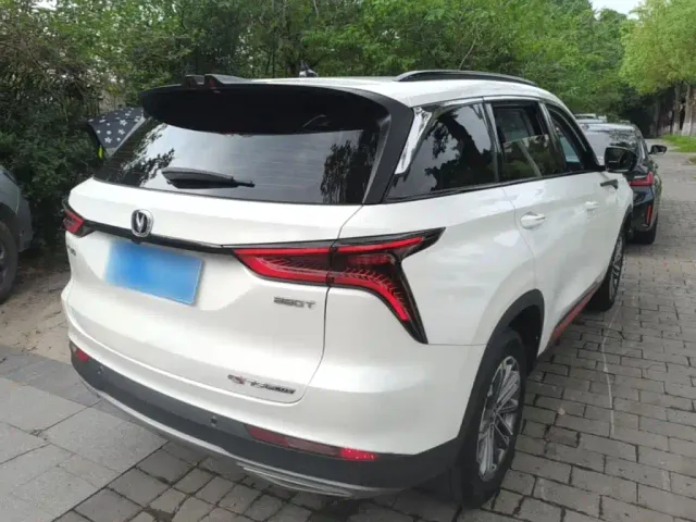 Changan CS75 Plus — Фото автомобиля 6