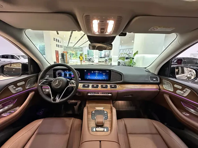 Mercedes-Benz GLE-Class — Фото автомобиля 12