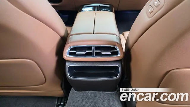 Genesis G80 Бензин 2.5 турбо AWD — Фото автомобиля 16