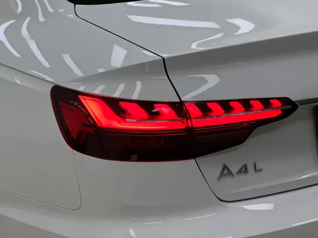 Audi A4L — Фото автомобиля 10