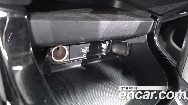Kia Seltos Seltos Бензин 1.6 турбо 2WD — Фото автомобиля 30
