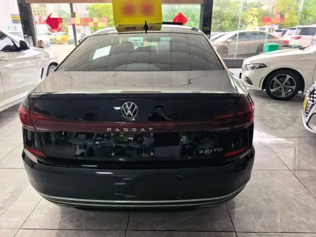 Volkswagen Passat — Фото автомобиля 5