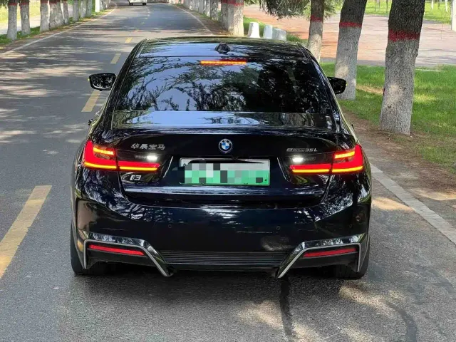 BMW i3 — Фото автомобиля 8