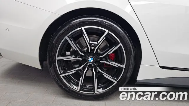 BMW 4-Series 4 серия (G22) 420i M Sport Gran Coupe — Фото автомобиля 3