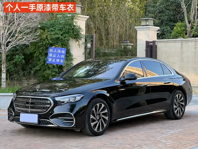 Фотография автомобиля — Mercedes-Benz E-Class