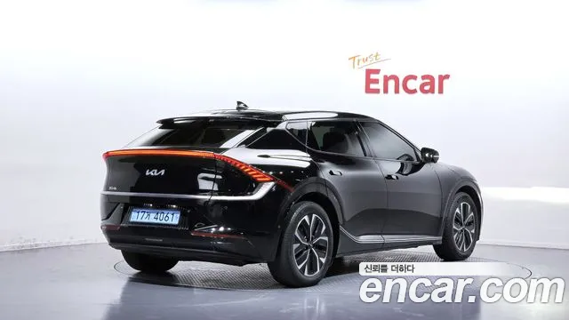 Kia EV6 — Фото автомобиля 2