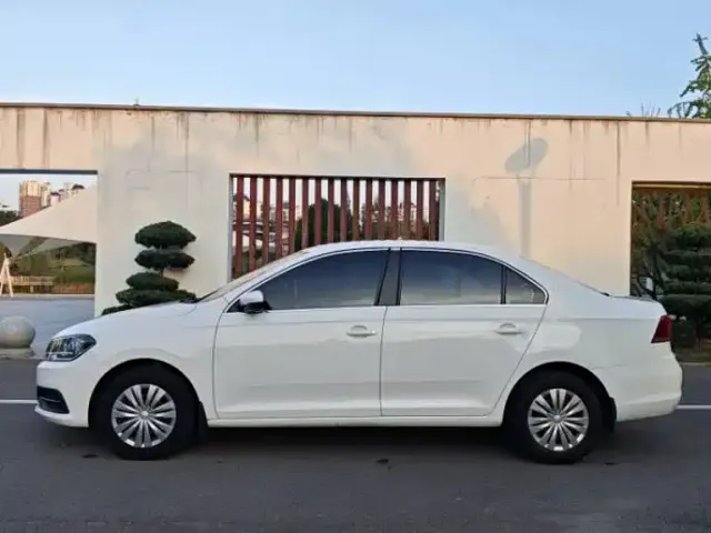 Volkswagen Santana 2021 1.5L Manual Trend Edition — Фото автомобиля 8