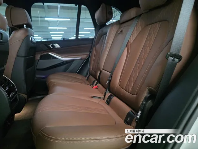 BMW X5 xDrive 40i M Sport — Фото автомобиля 10