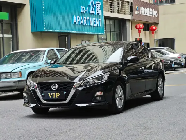 Фотография автомобиля — Nissan Teana