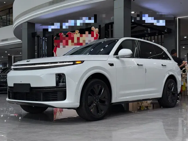 Фотография автомобиля — Li Auto L7