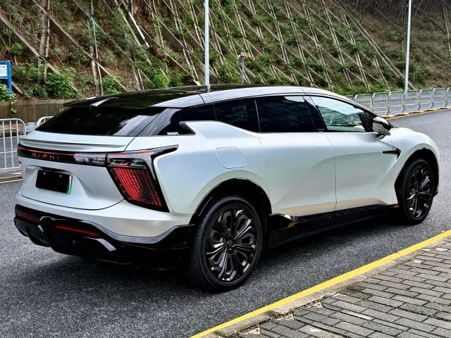 HiPhi HiPhi X 2021 Flagship Edition 6-Seater — Фото автомобиля 5