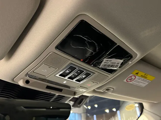 Land Rover Discovery — Фото автомобиля 17
