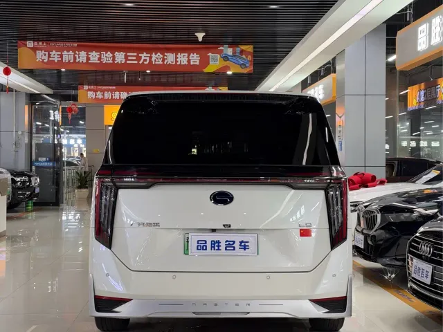 GAC Trumpchi E9 — Фото автомобиля 5
