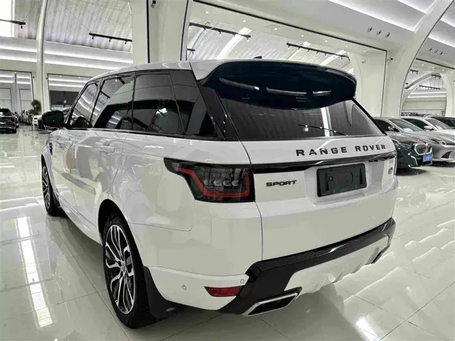 Land Rover Range Rover Sport — Фото автомобиля 19