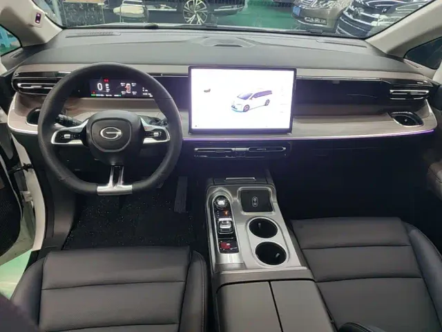 GAC Trumpchi E8 — Фото автомобиля 9