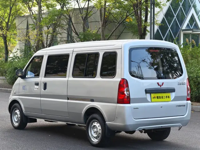 Wuling Rongguang — Фото автомобиля 4