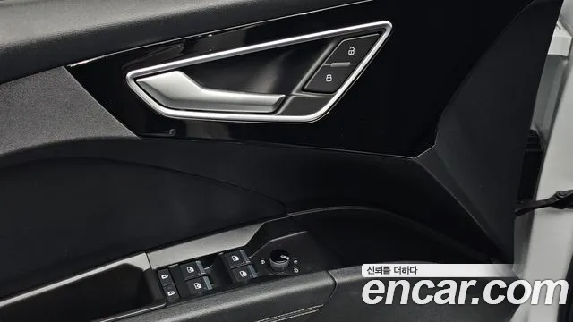 Audi Q4 e-tron — Фото автомобиля 27