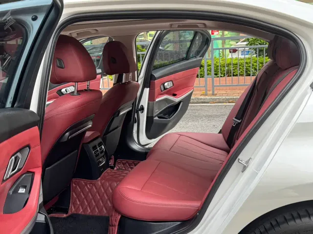 BMW 3 Series — Фото автомобиля 8
