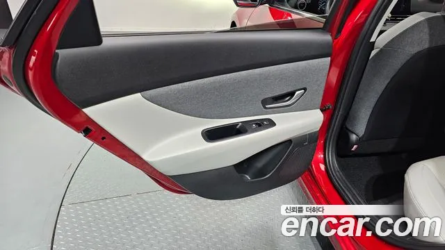 Hyundai AVANTE Avante (CN7) — Фото автомобиля 24