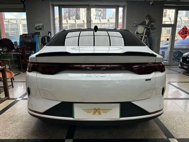 BYD Qin L — Фото автомобиля 3