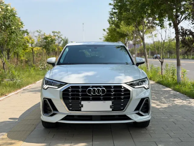 Audi Q3 — Фото автомобиля 2