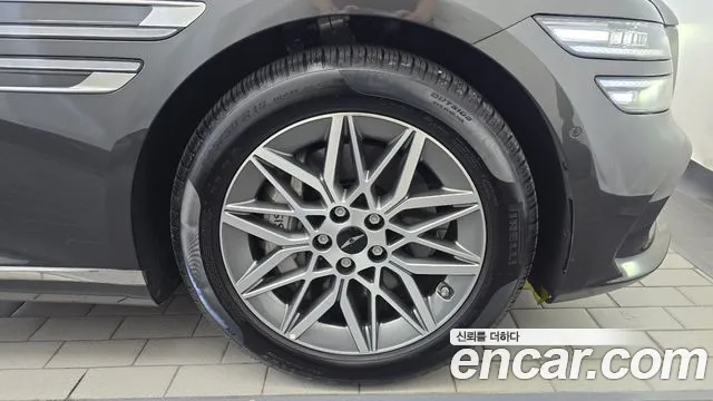 Genesis G80 RG3 — Фото автомобиля 6