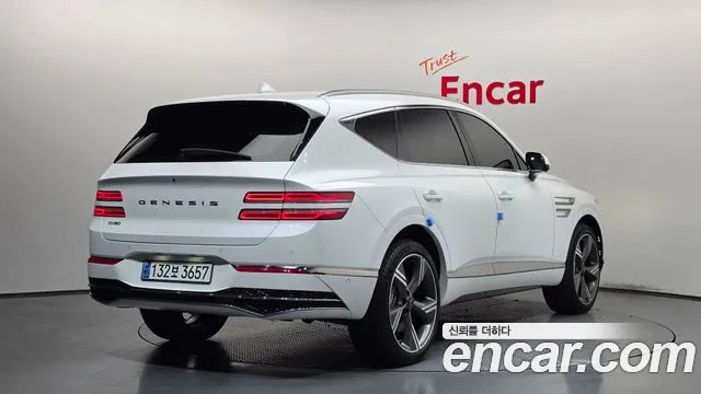 Genesis GV80 — Фото автомобиля 2