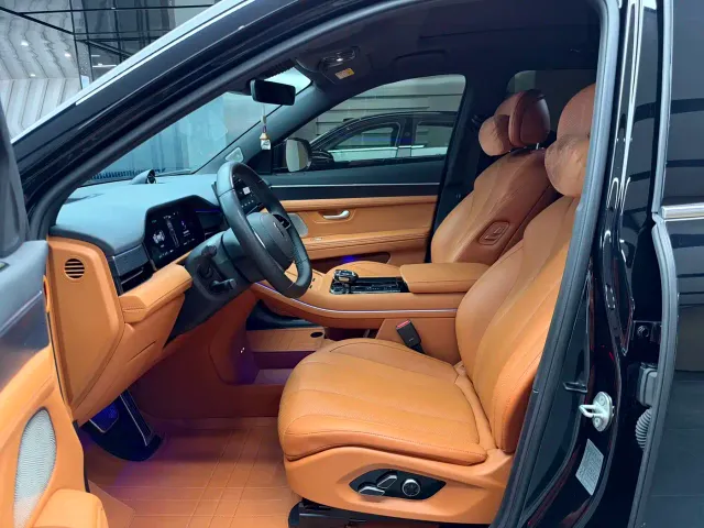 AITO Wenjie AITO M7 2024 1.5T Smart Drive 4WD Ultra 5-seater — Фото автомобиля 5