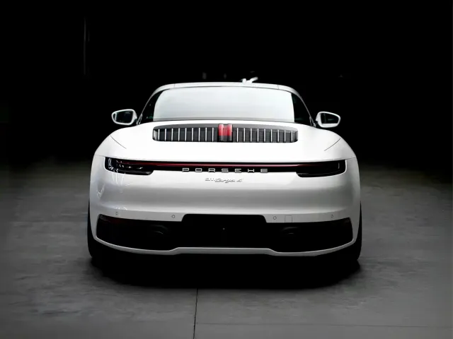 Porsche 911 — Фото автомобиля 4
