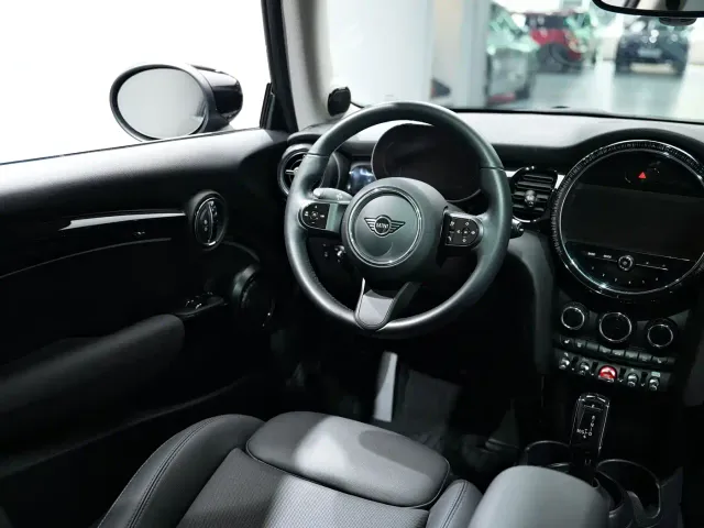 MINI Hatch — Фото автомобиля 16