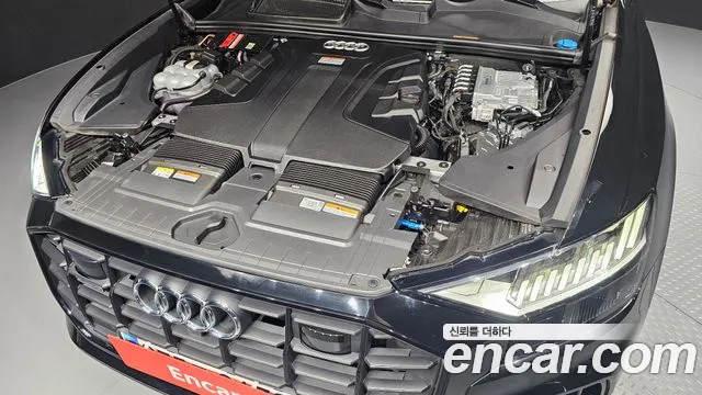 Audi Q8 50 TDI quattro Premium — Фото автомобиля 6