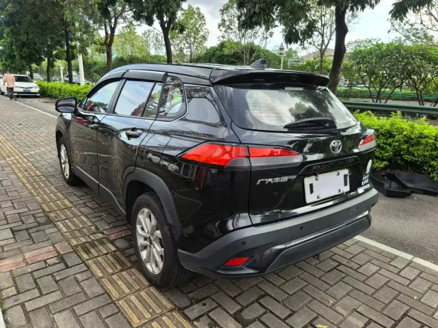 Toyota Frontlander — Фото автомобиля 6