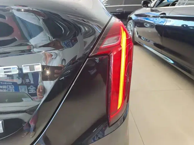 Cadillac CT4 — Фото автомобиля 7