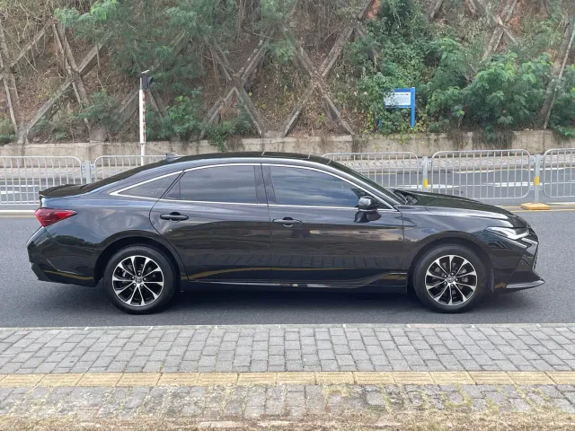 Toyota Avalon — Фото автомобиля 18