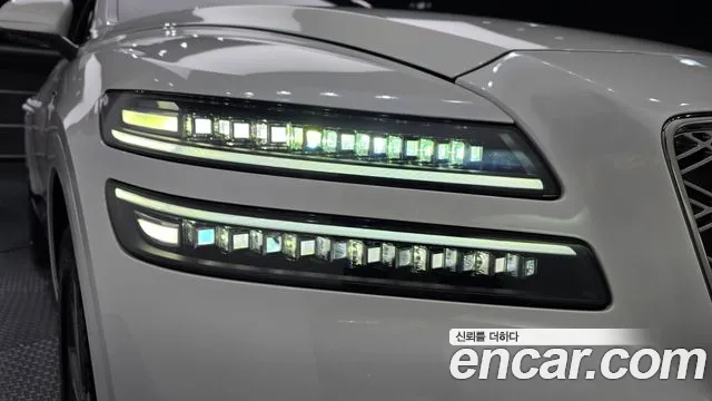 Genesis GV80 2.5T Бензин AWD — Фото автомобиля 22
