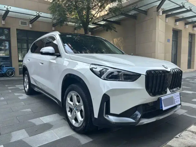 BMW X1 — Фото автомобиля 2
