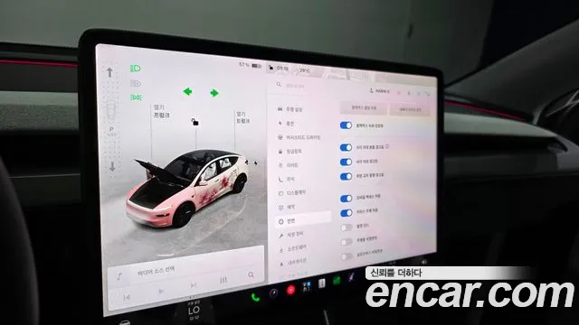 Tesla Model Y — Фото автомобиля 23