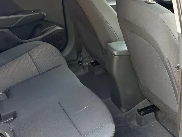 Hyundai Verna — Фото автомобиля 9