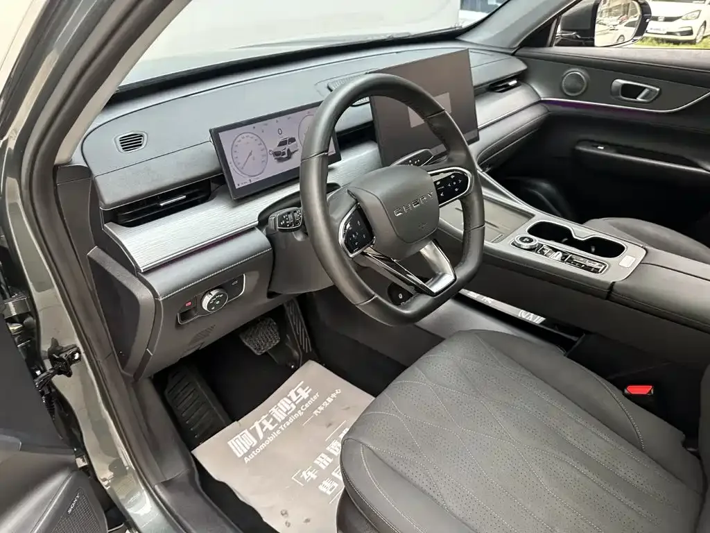 Chery Tiggo 8 PLUS 2025 Model 290TGDI DCT Luxury 7-Seater — Фото автомобиля 8