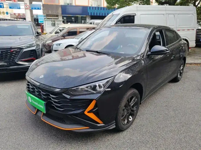 Фотография автомобиля — Dongfeng Yixuan