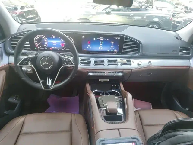 Mercedes-Benz GLE-Class — Фото автомобиля 9