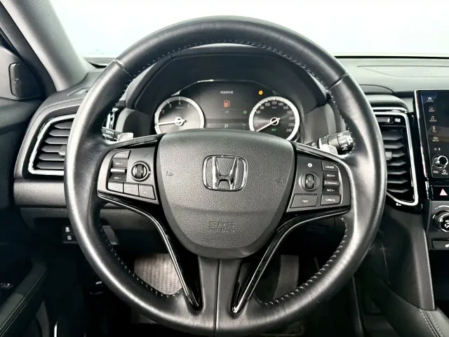 Honda UR-V — Фото автомобиля 7