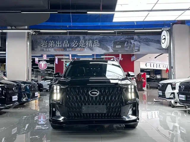 GAC Trumpchi GS8 — Фото автомобиля 4